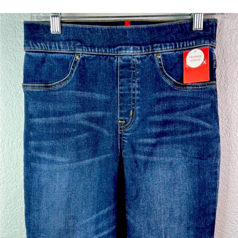 NWOT Spanx cropped blue jeans